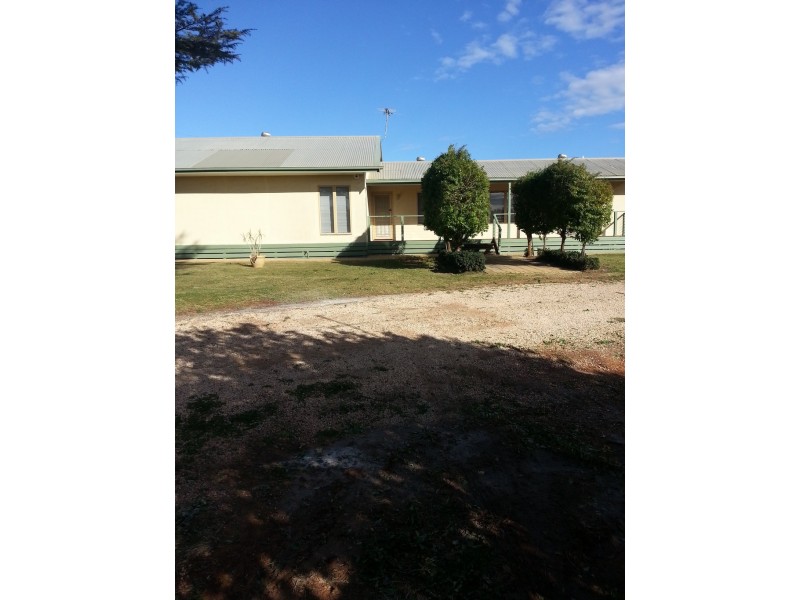 250 Pitman Ave, Gol Gol NSW 2738