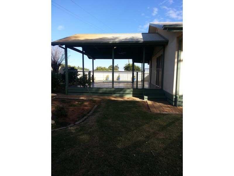 250 Pitman Ave, Gol Gol NSW 2738