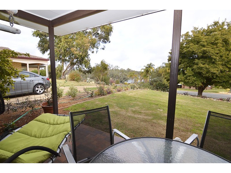 39 Riverview Drive, Dareton NSW 2717