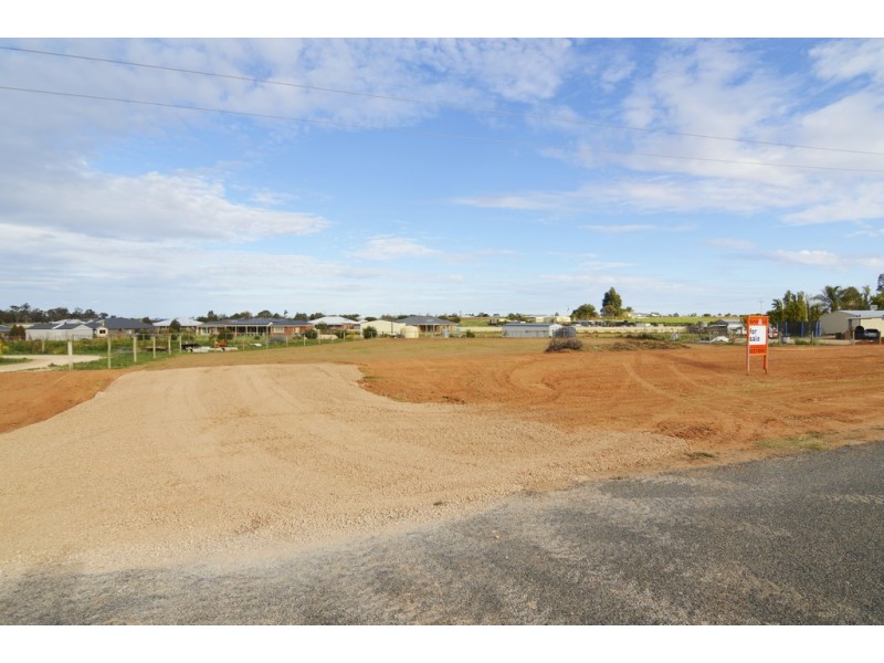 75 Belar Avenue, Nichols Point VIC 3501