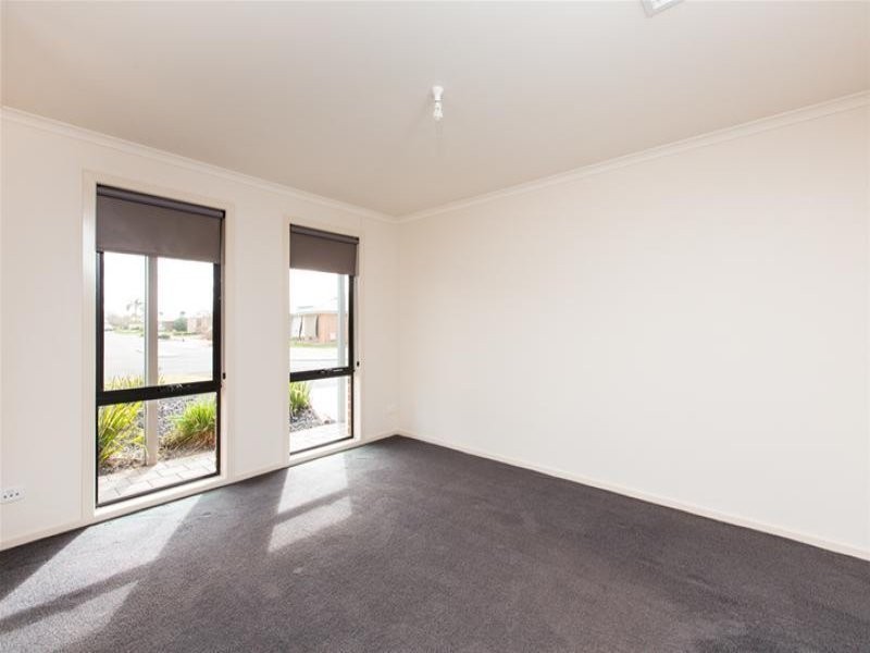 11 Darlington Parade, Mildura VIC 3500