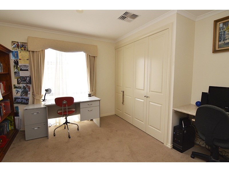 2 Edmund Barton Court, Mildura VIC 3500