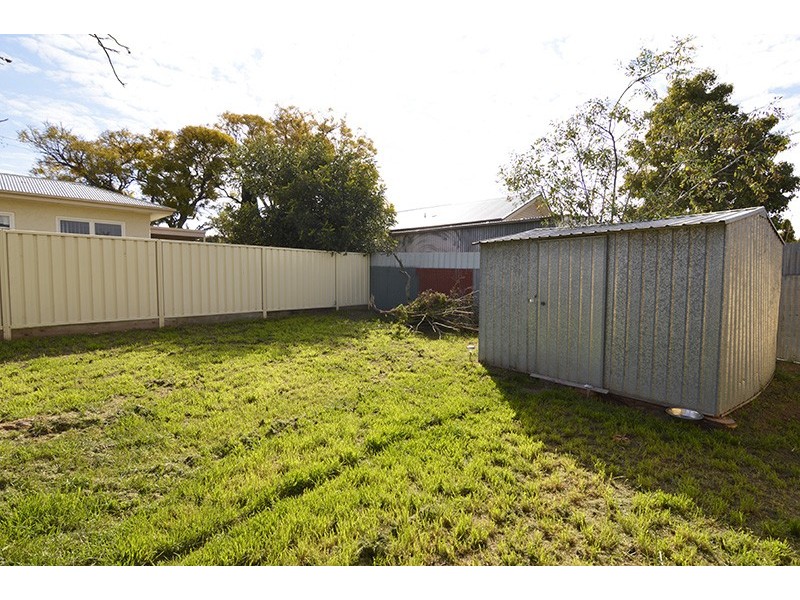21 Latrobe Avenue, Red Cliffs VIC 3496