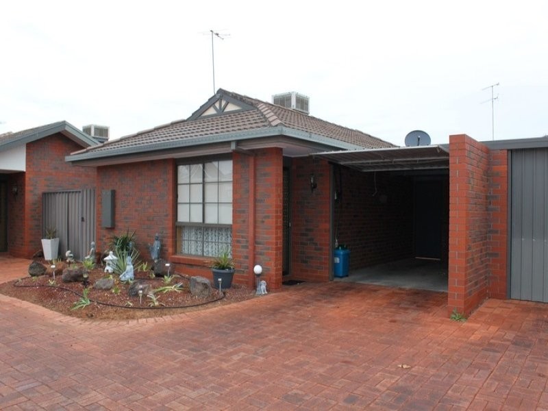 2/144 San Mateo Avenue, Mildura VIC 3500