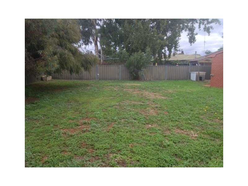 16 Arnott Street, Robinvale VIC 3549