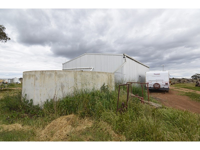 29 Koorlong Avenue, Cardross VIC 3496