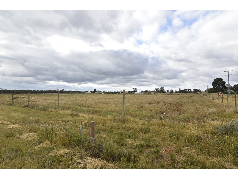 29 Koorlong Avenue, Cardross VIC 3496