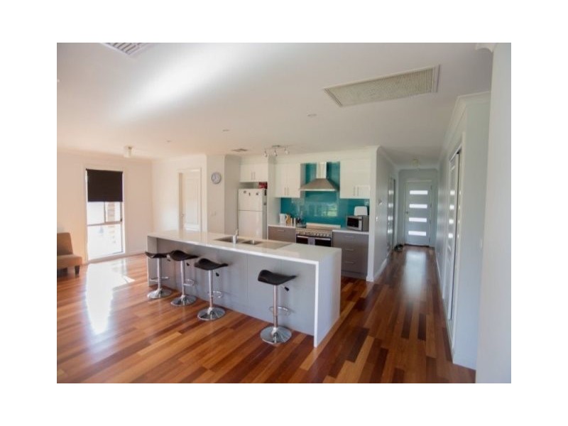 10 Jennifer Court, Robinvale VIC 3549