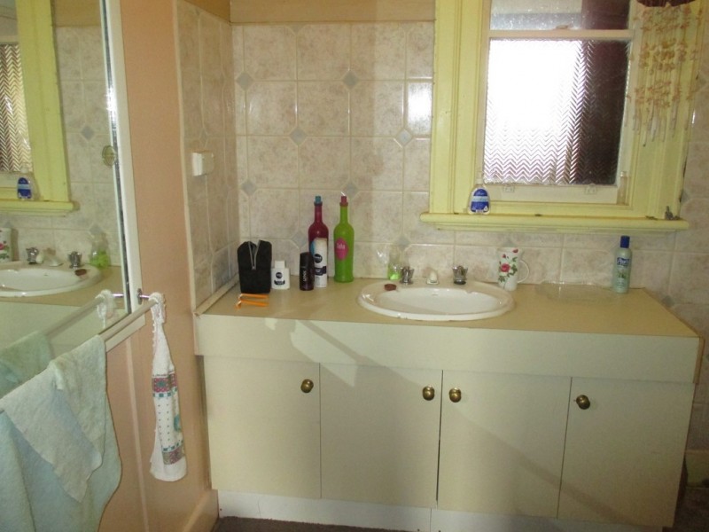 48 Hannon Street, Sea Lake VIC 3533