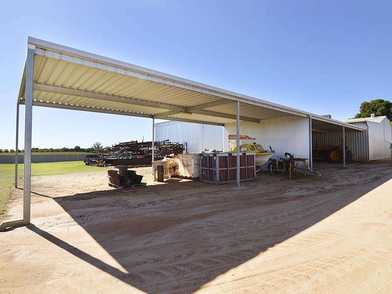 19 Pine Road, Gol Gol NSW 2738