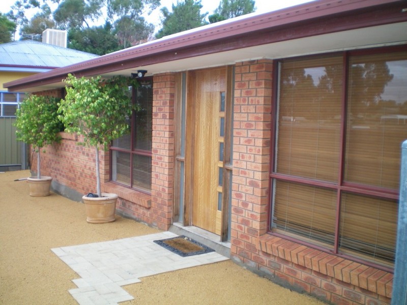 17 Adelaide Street, Gol Gol NSW 2738