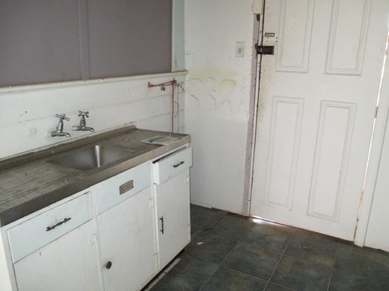 12 Calder Highway, Ouyen VIC 3490