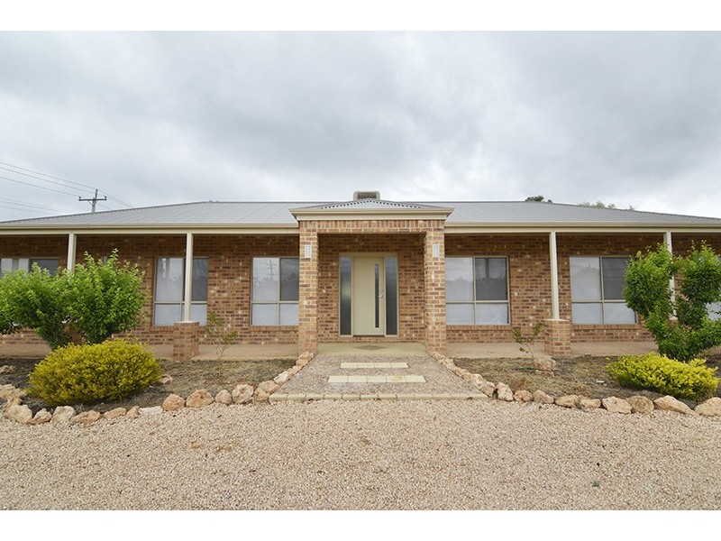 20 Wood Street, Gol Gol NSW 2738
