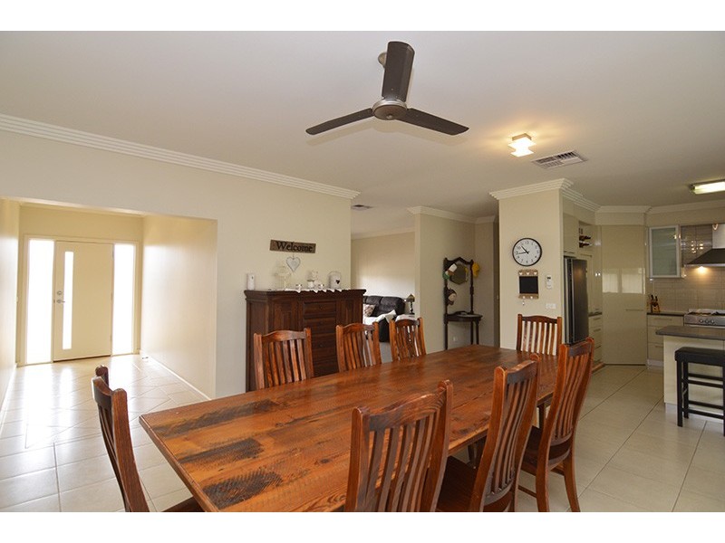 20 Wood Street, Gol Gol NSW 2738