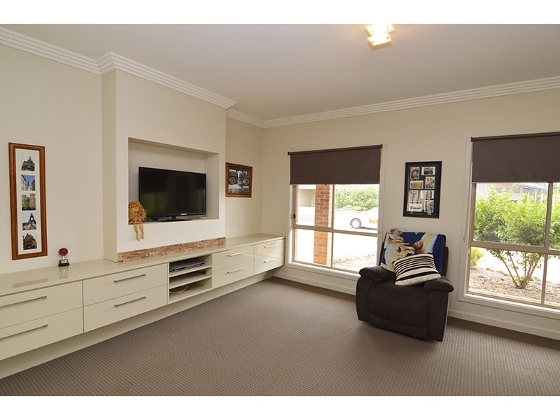 20 Wood Street, Gol Gol NSW 2738