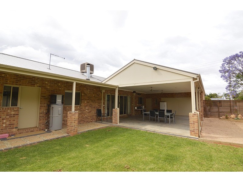 20 Wood Street, Gol Gol NSW 2738