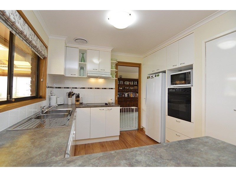 111 Mena Road, Birdwoodton VIC 3505