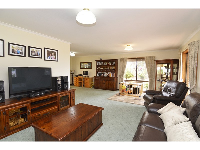 111 Mena Road, Birdwoodton VIC 3505