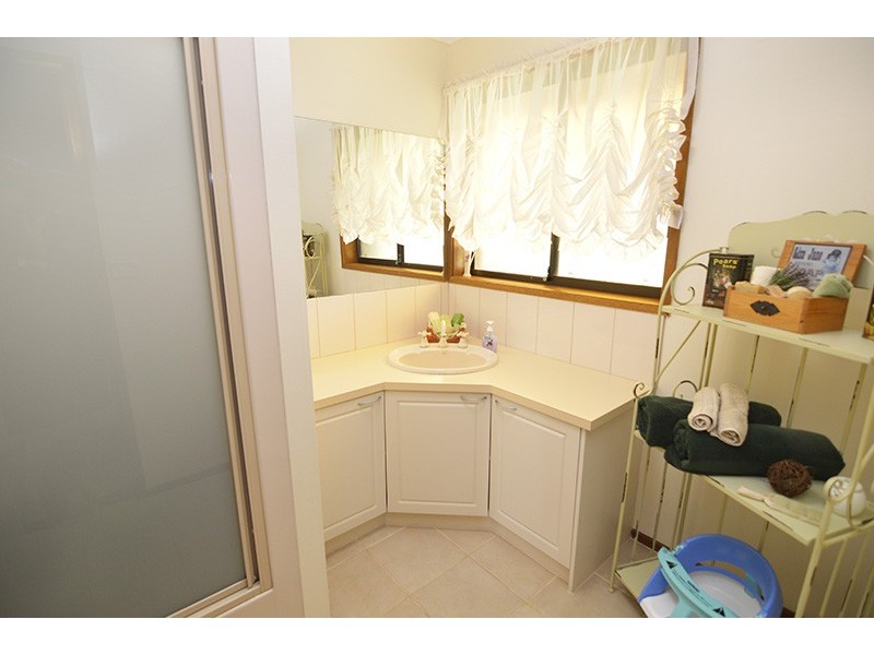 111 Mena Road, Birdwoodton VIC 3505