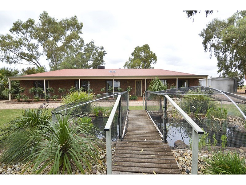 111 Mena Road, Birdwoodton VIC 3505