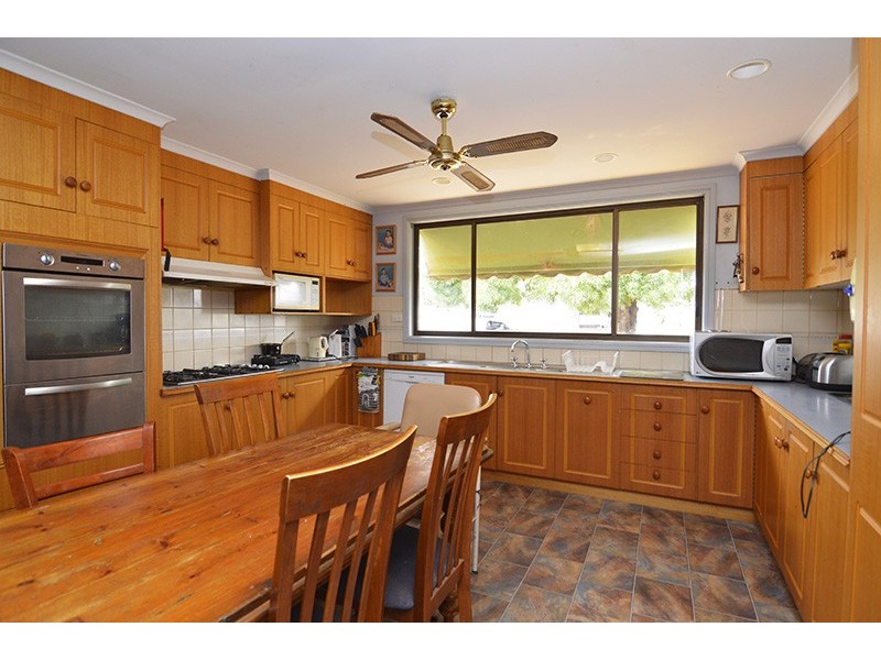 105 McSwains Road, Birdwoodton VIC 3505