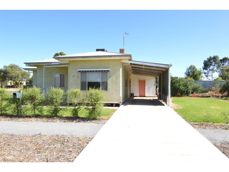 2 Gum Street, Red Cliffs VIC 3496