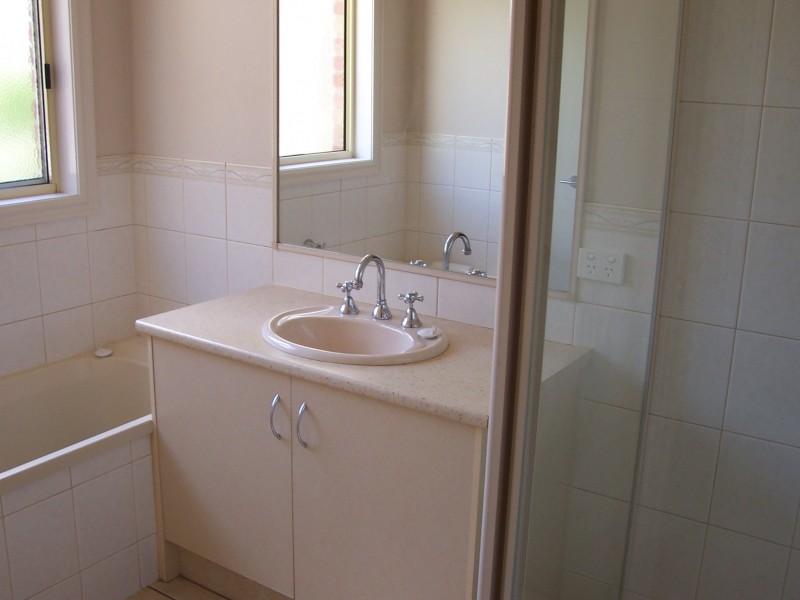 2/415 San Mateo Avenue, Mildura VIC 3500