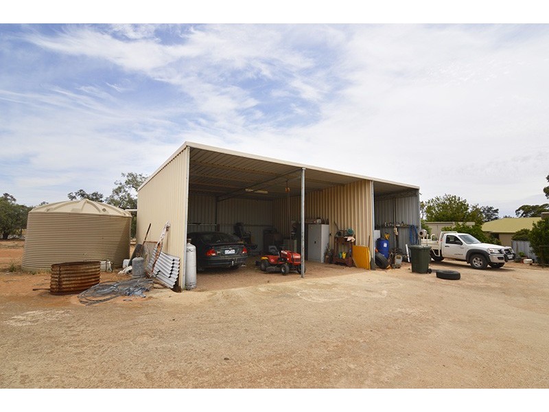 12 Murphys Road, Walpeup VIC 3507