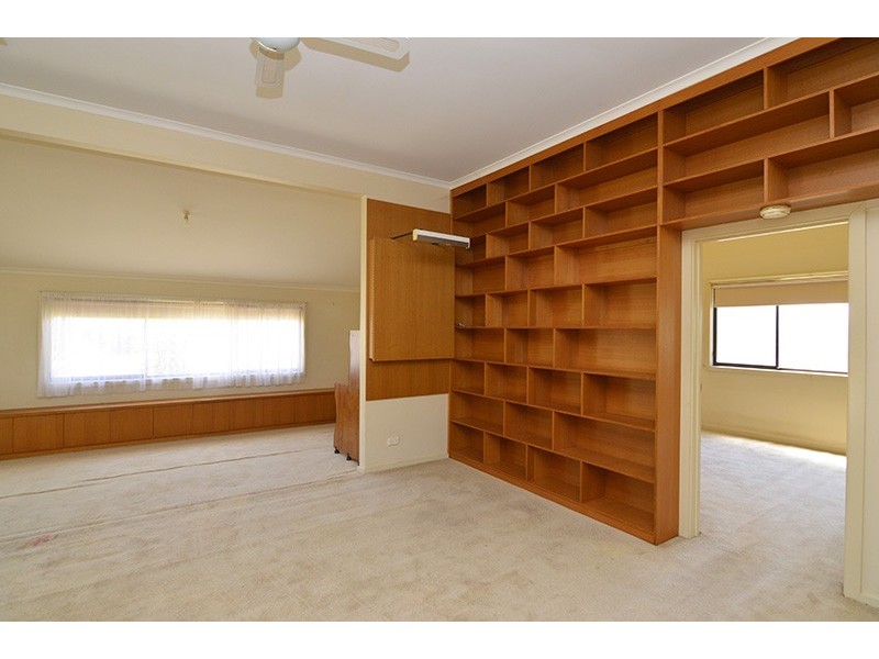 5 Kuranda Avenue, Sunnycliffs VIC 3496