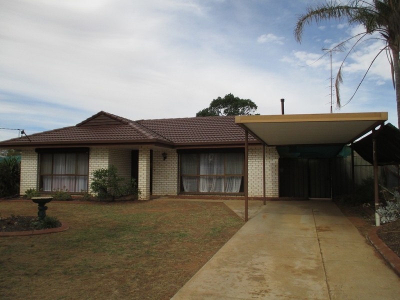 26 Henderson Street, Ouyen VIC 3490