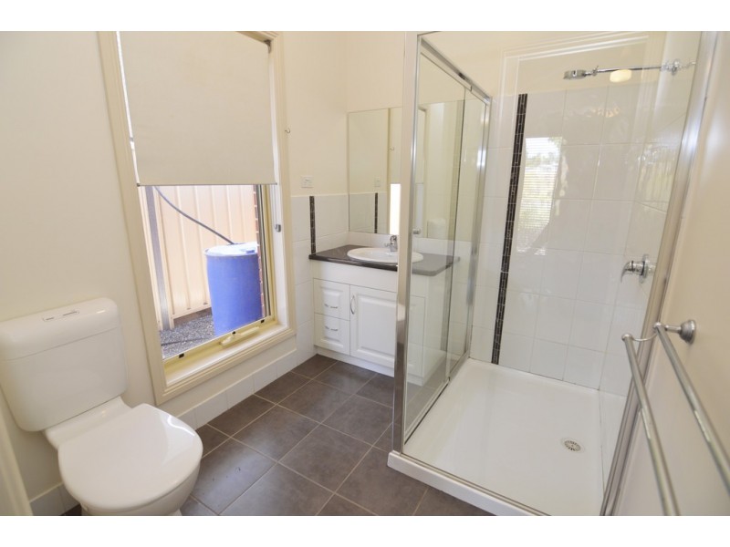 2 Hocking Court, Merbein VIC 3505