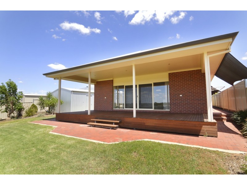 2 Hocking Court, Merbein VIC 3505