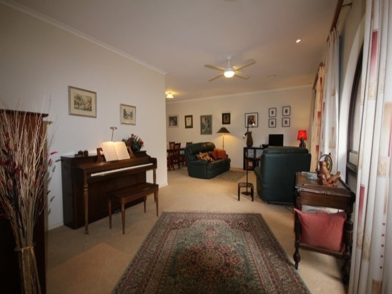 18 Mansell Drive, Mildura VIC 3500