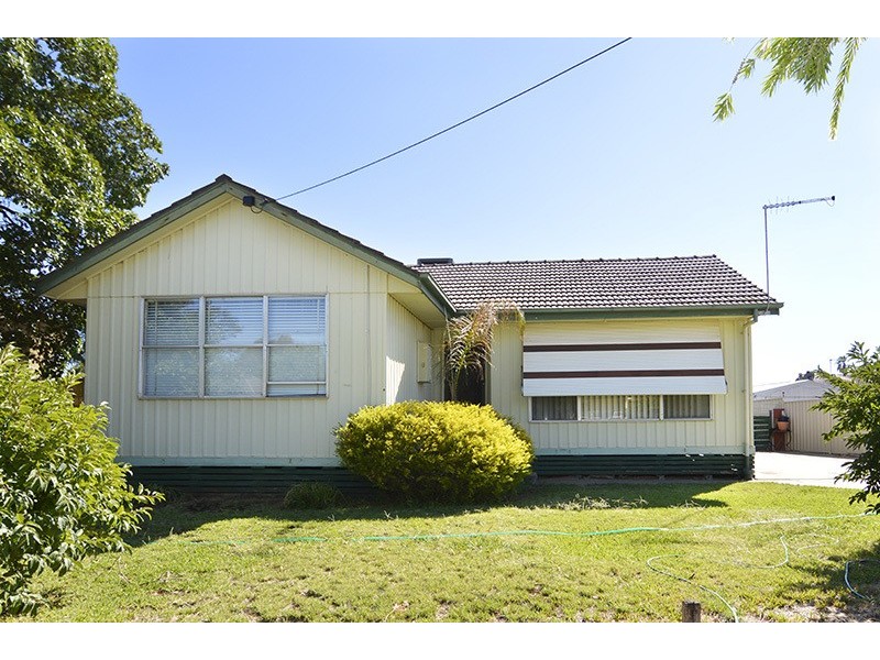 6 Weir Crescent, Mildura VIC 3500