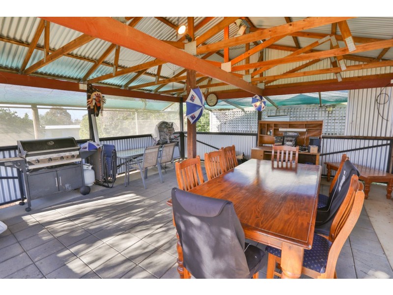 24 Gregory Street, Ouyen VIC 3490