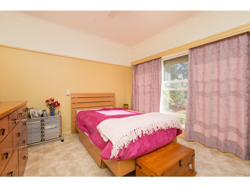 24 Gregory Street, Ouyen VIC 3490