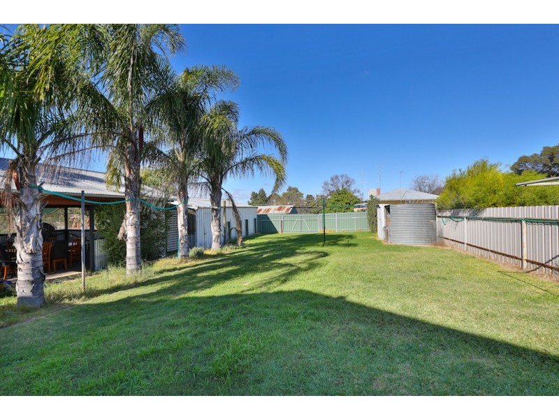 24 Gregory Street, Ouyen VIC 3490