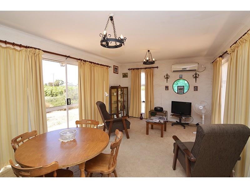 62 Quandong Avenue, Merbein VIC 3505