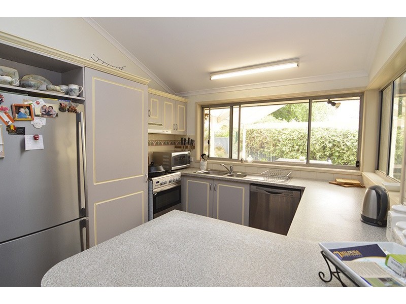 37 Riverside Avenue, Mildura VIC 3500