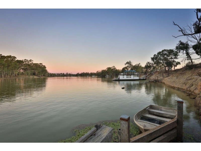 110 Cootamundra Avenue, Red Cliffs VIC 3496