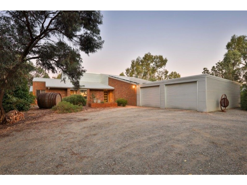 110 Cootamundra Avenue, Red Cliffs VIC 3496