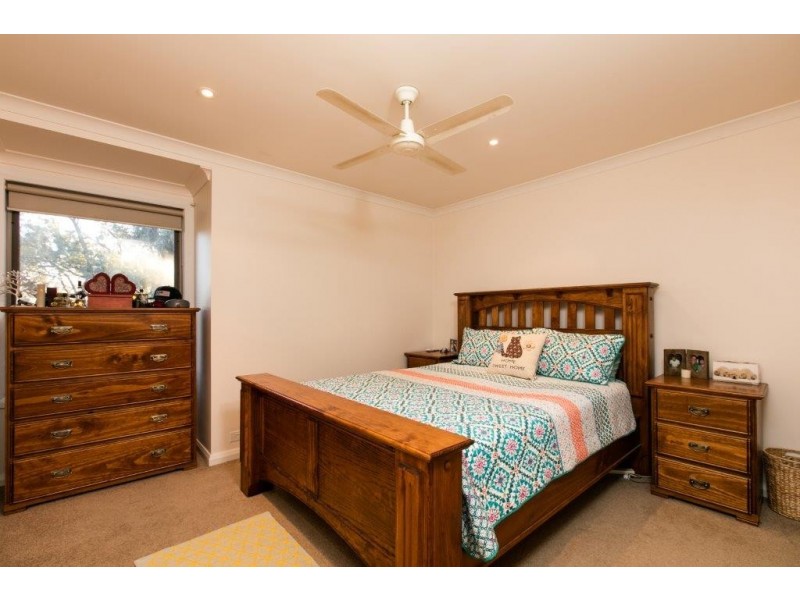 110 Cootamundra Avenue, Red Cliffs VIC 3496