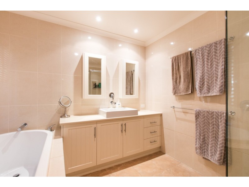 110 Cootamundra Avenue, Red Cliffs VIC 3496