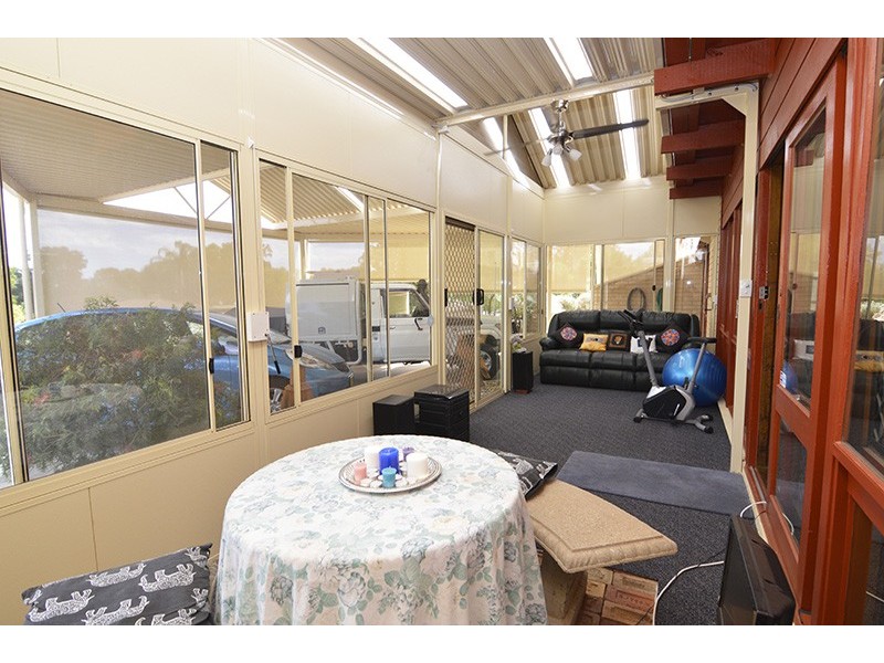 25 Riverview Drive, Dareton NSW 2717