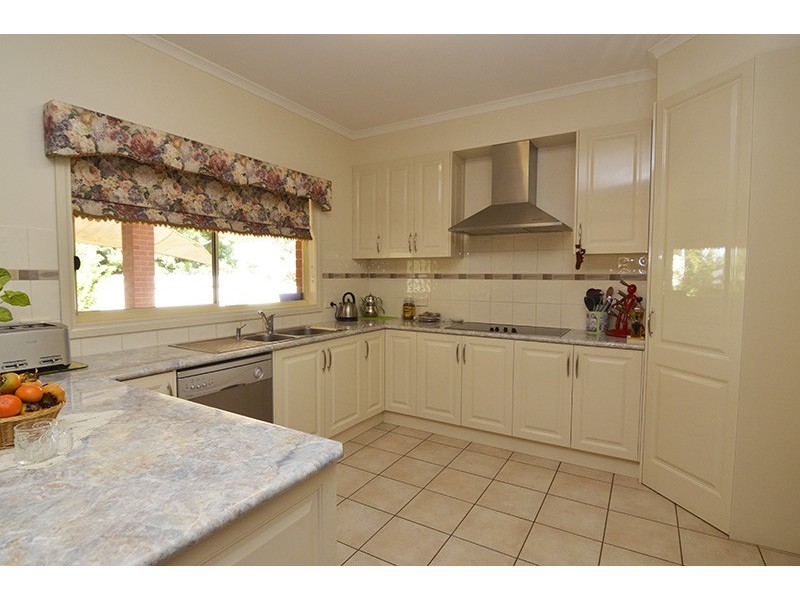 8 Tarrango Drive, Mildura VIC 3500