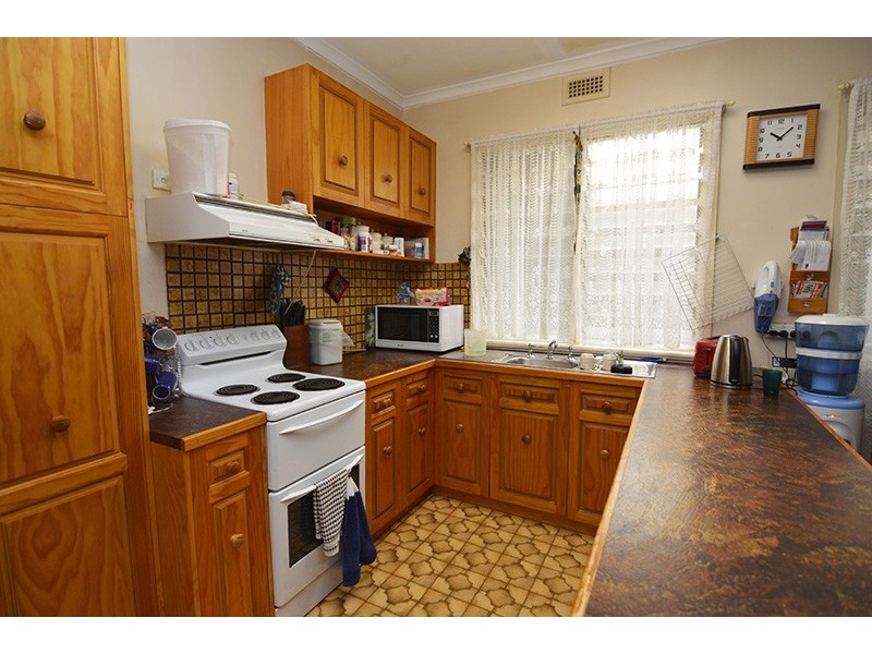 11 Mimosa Avenue, Mildura VIC 3500