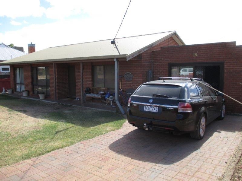 18 Monash Avenue, Underbool VIC 3509