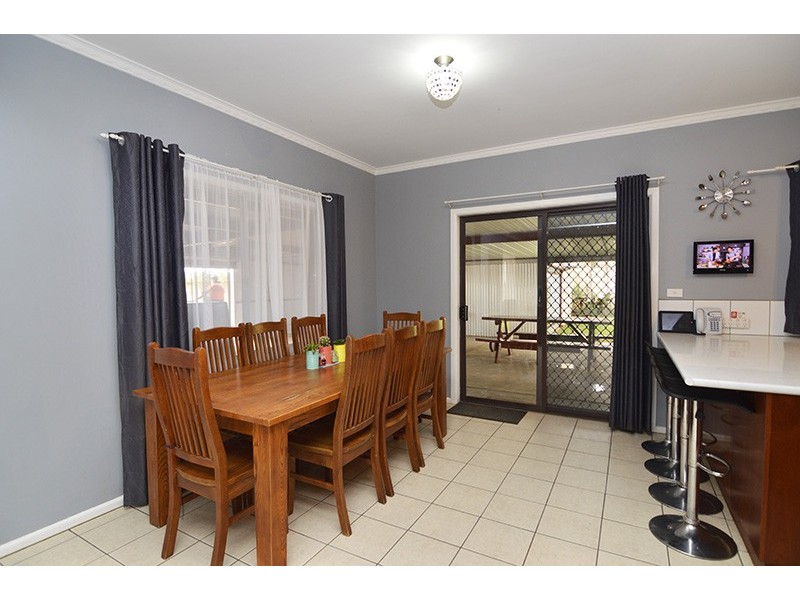 69 Cowanna Avenue South, Merbein South VIC 3505