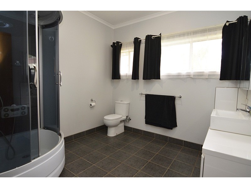 69 Cowanna Avenue South, Merbein South VIC 3505