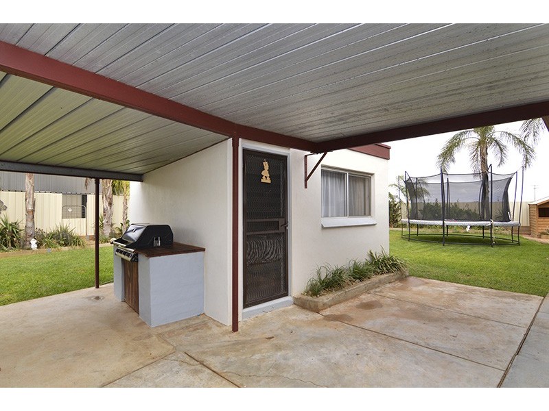 69 Cowanna Avenue South, Merbein South VIC 3505